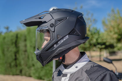 LS2 MX702 PIONEER II ADVENTURE HELMET