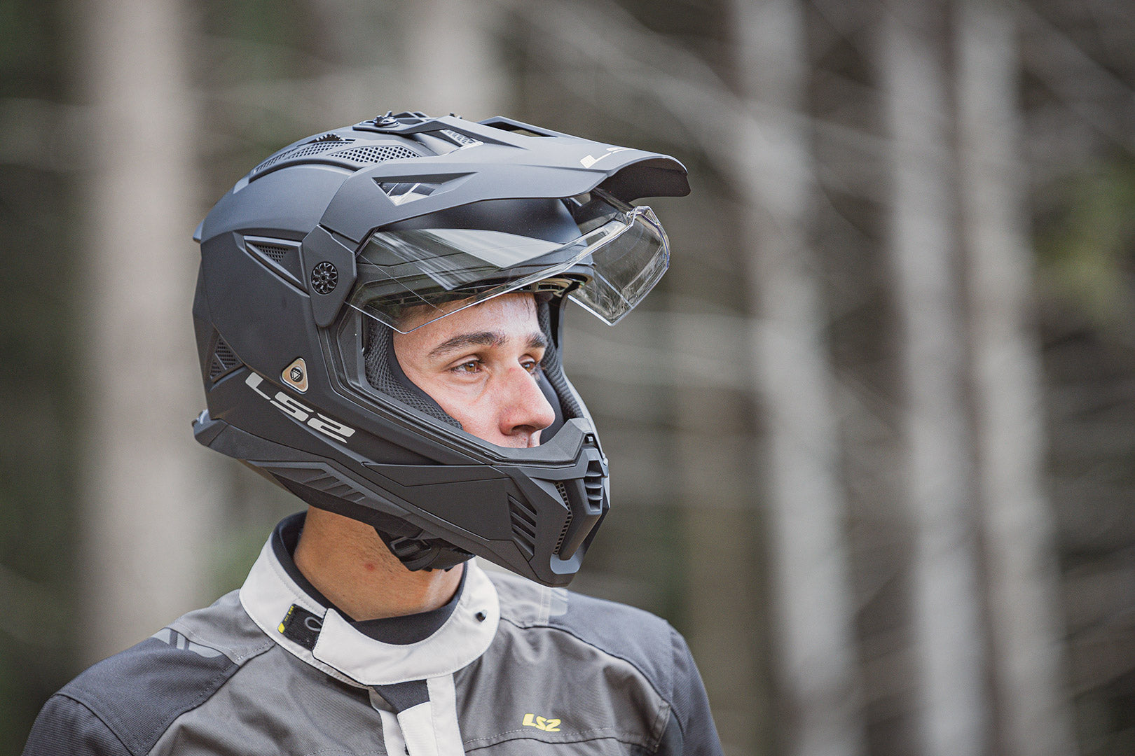 LS2 MX702 PIONEER II ADVENTURE HELMET