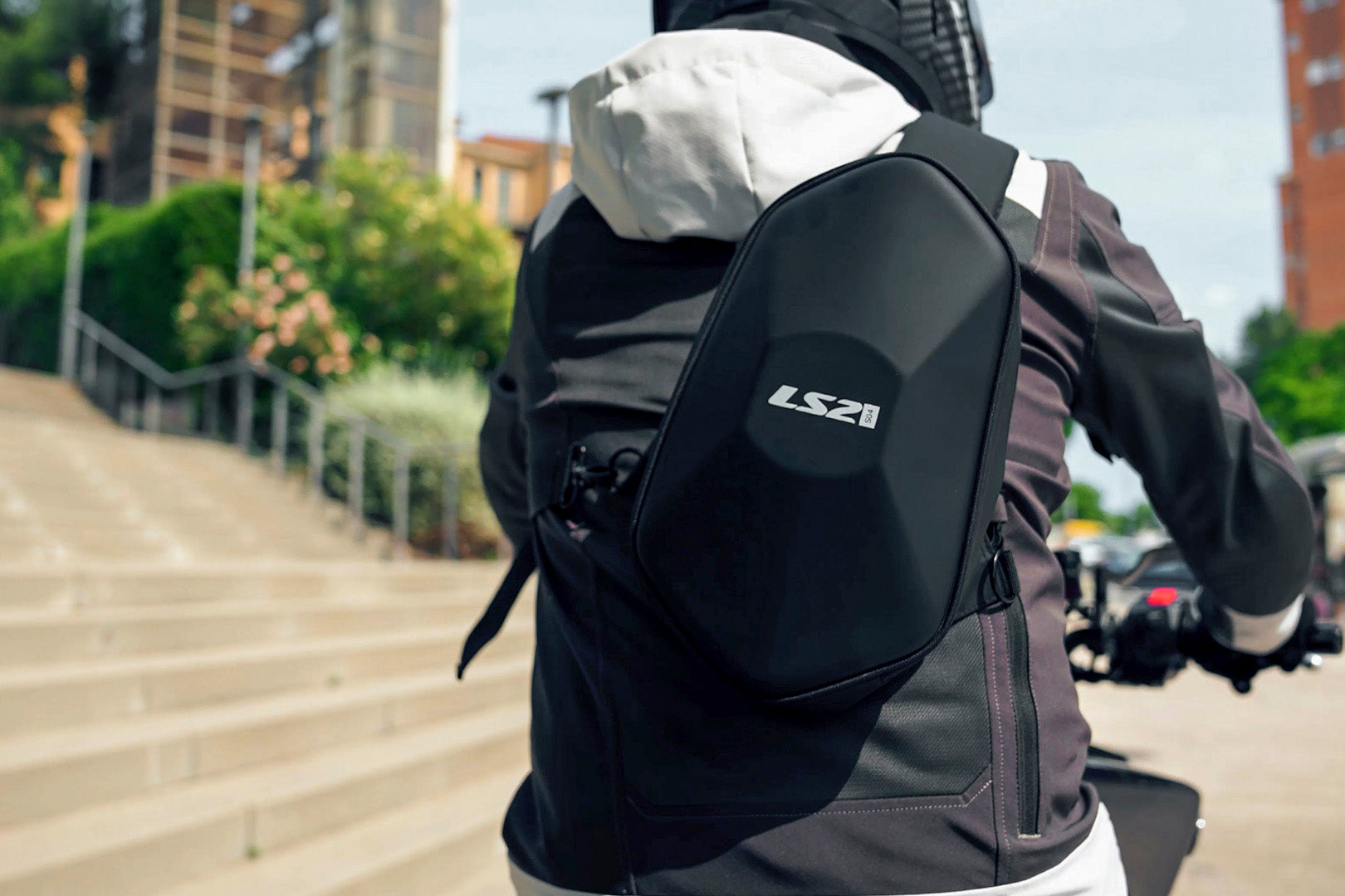 LS2 SHIELD SHOULDER BAG RIDER BAGS