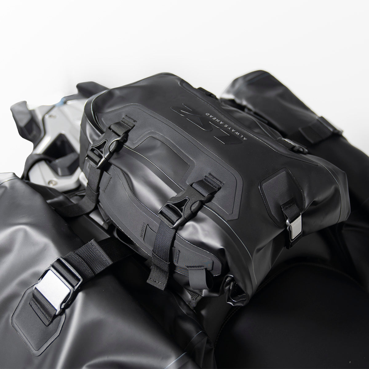 LS2 MOVE AHEAD TAIL MOTORCYCLE BAGS