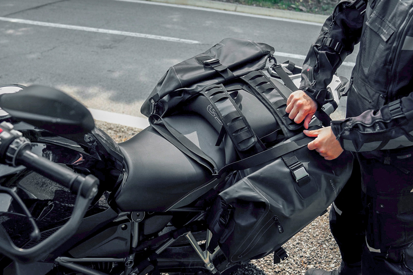 LS2 MOVE AHEAD PANNIERS MOTORCYCLE BAGS