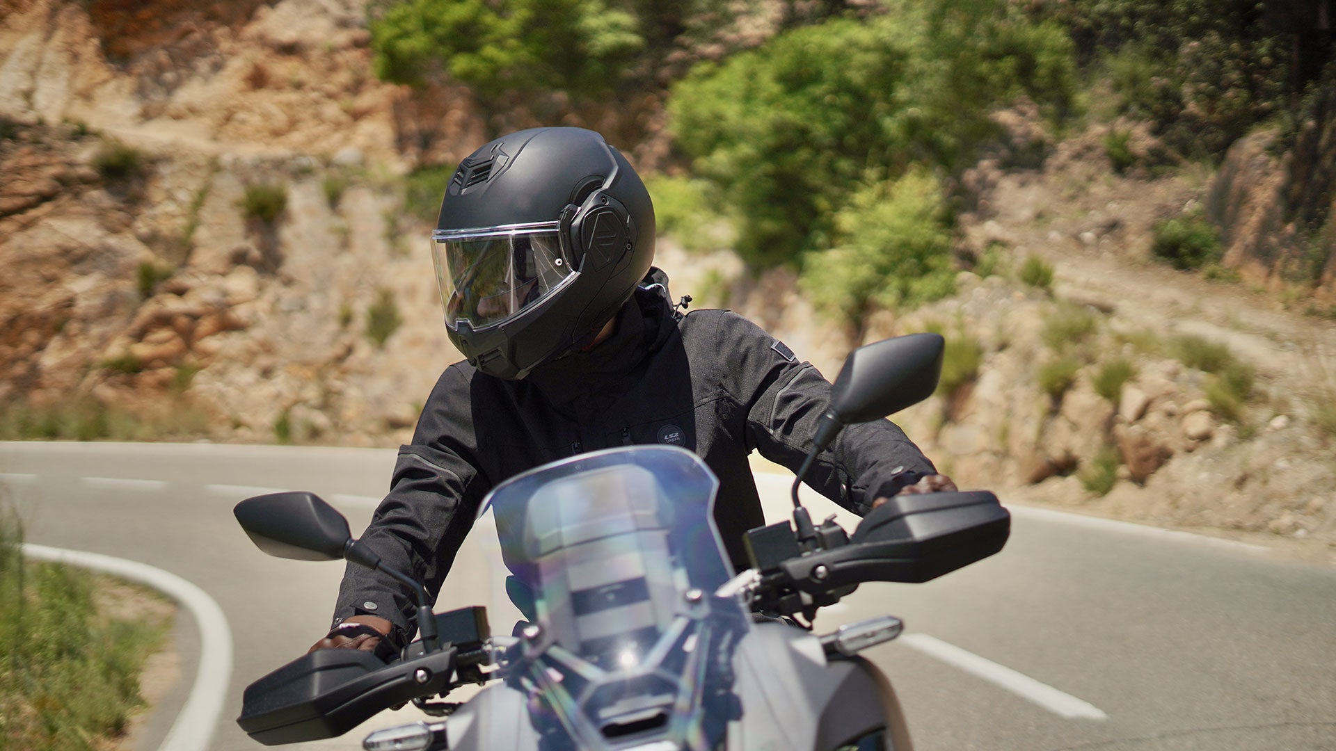 LS2 FF906 ADVANT MODULAR