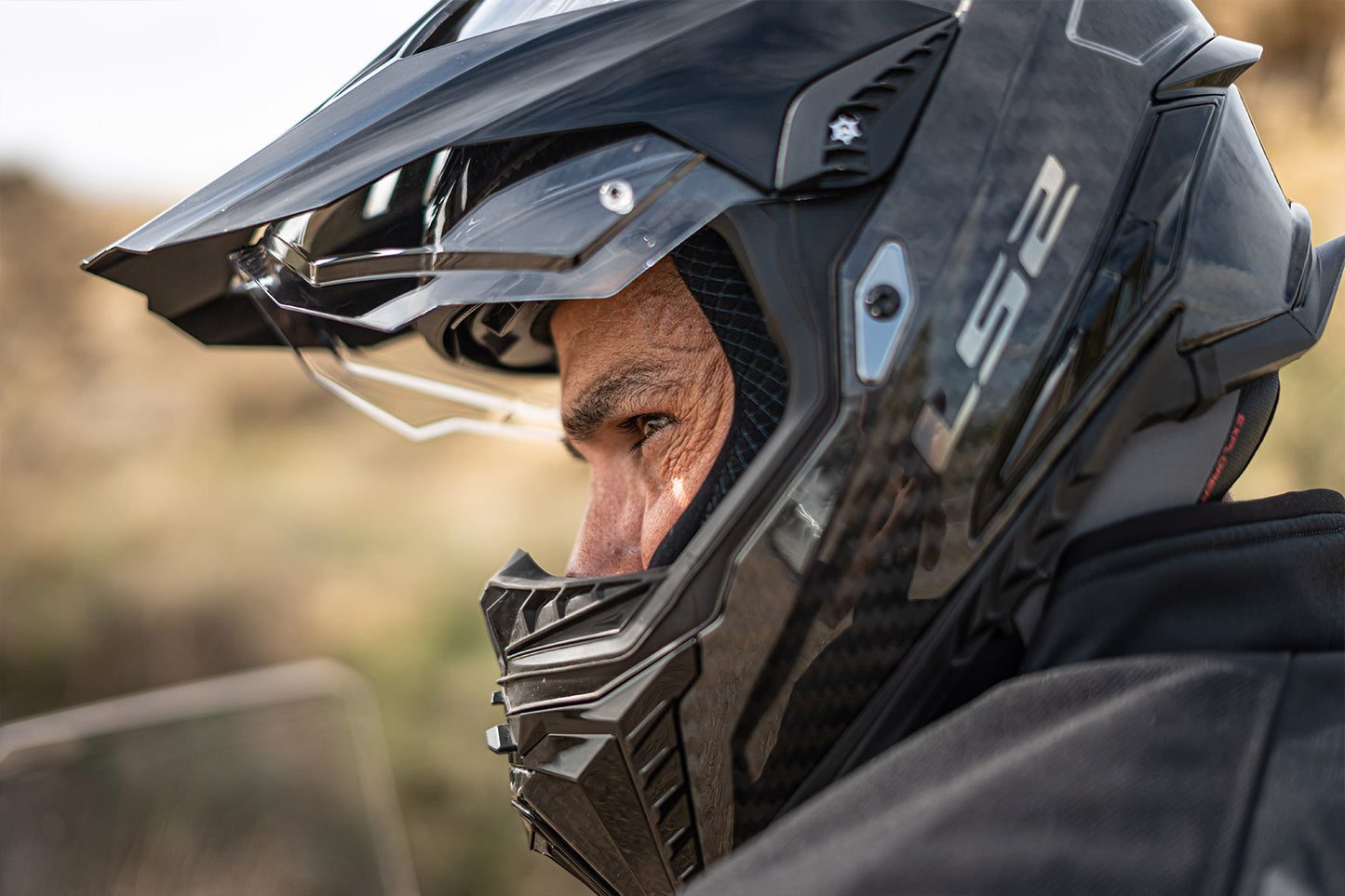 LS2 MX701 EXPLORER CARBON ADVENTURE HELMET