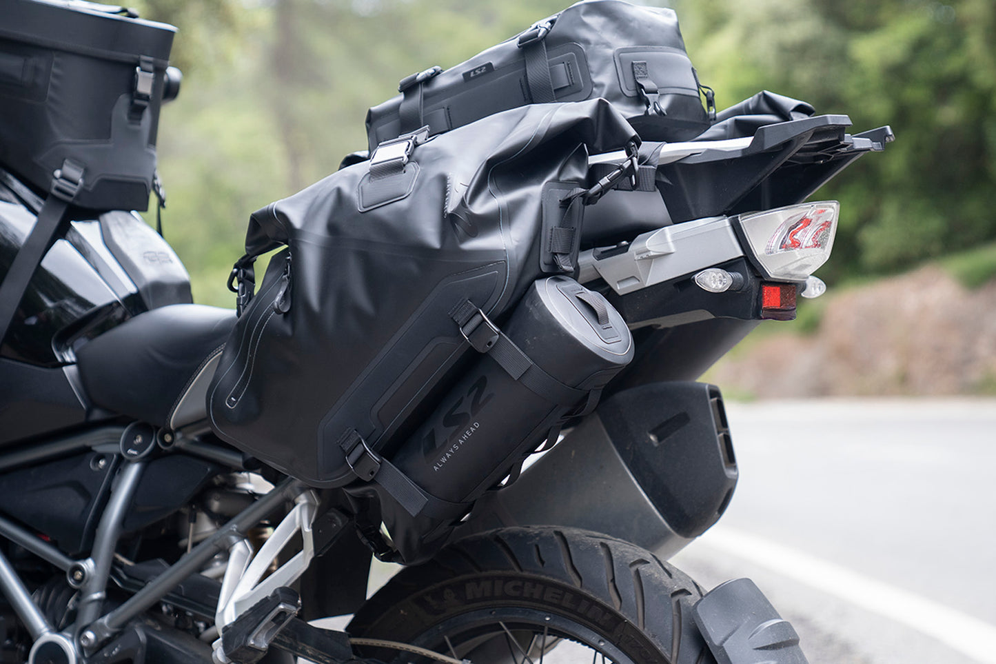 LS2 MOVE AHEAD ROLL MOTORCYCLE BAGS