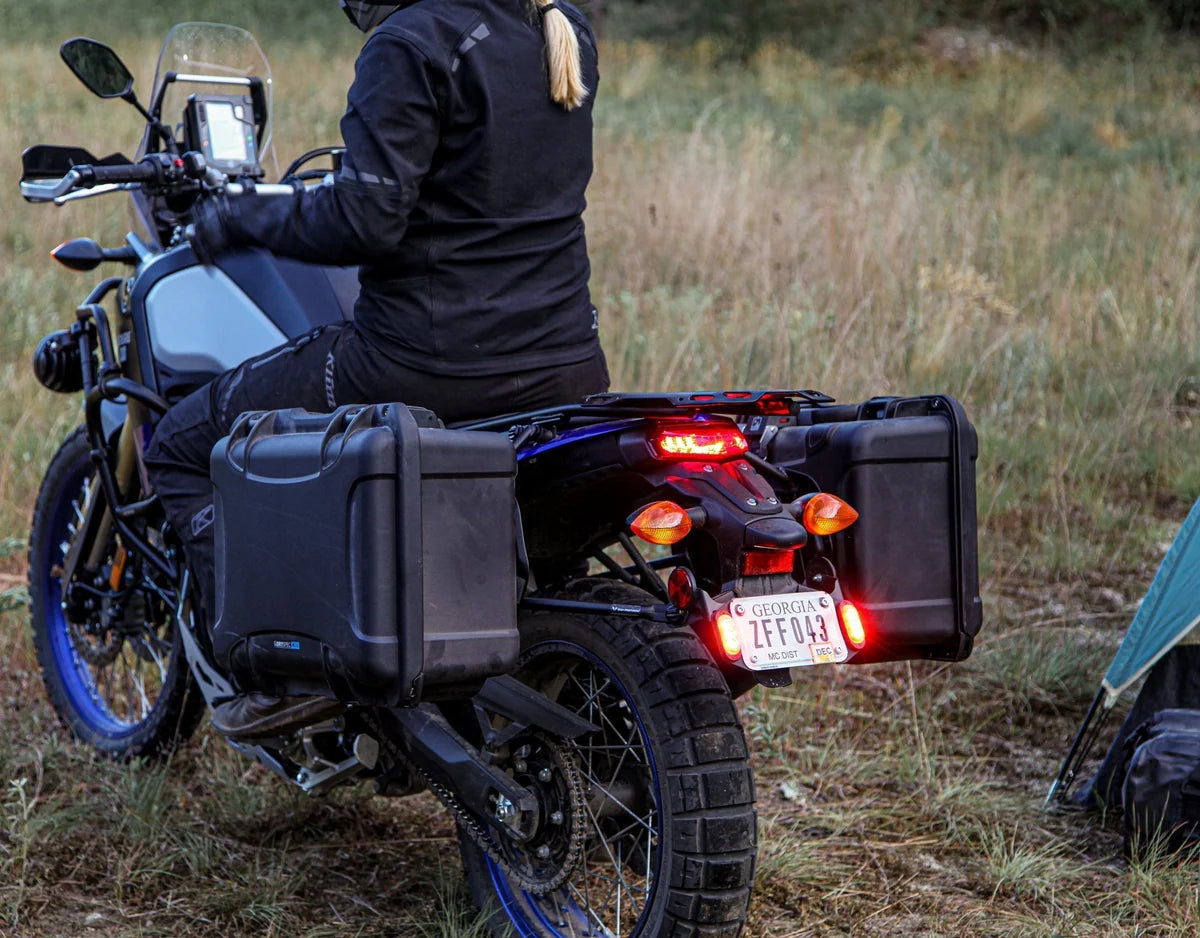 Denali T3 Rear Switchback LED Turn Signal Pods with License Plate Mount