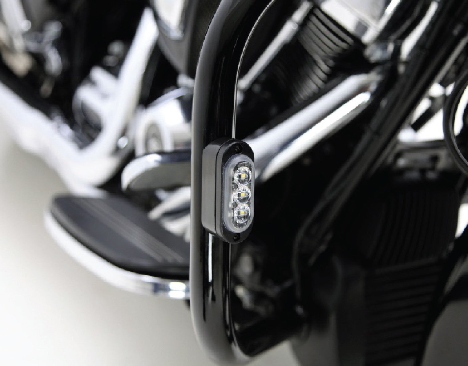 Denali T3 Modular Switchback Signal Pods - Front with Crashbar Mounting Kit